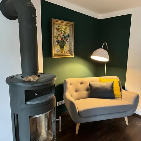 2,5 In Fuerstenfeldbruck-buchenau Apartment