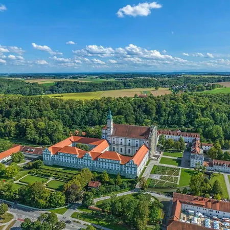 2,5 In Fuerstenfeldbruck-buchenau Lejlighed